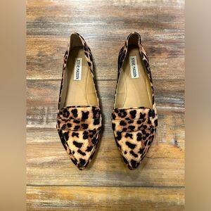 Steve Madden Women’s Animal Print Flats 8.5